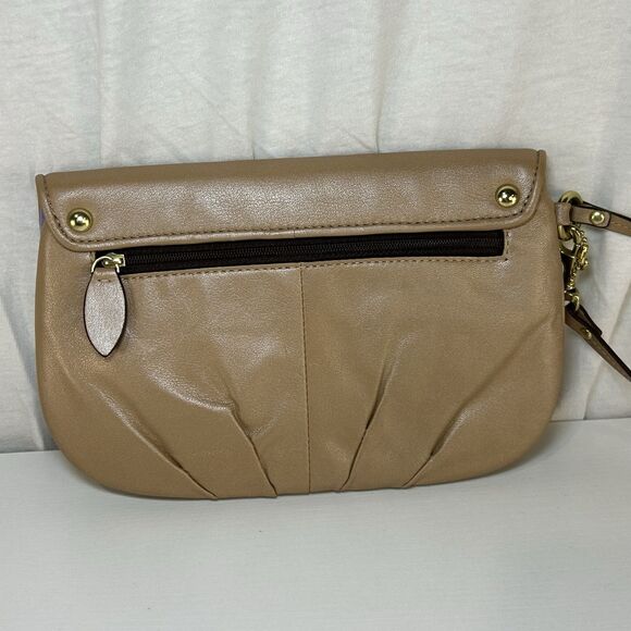 VTG COACH pleated brown leather Wristlet Clutch w/Logo Tap magnetic snap button - Picture 4 of 10